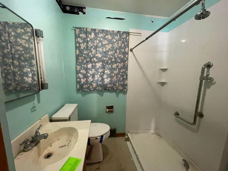 234 N Bridge Street, Newcomerstown, OH 43832 Photo 11