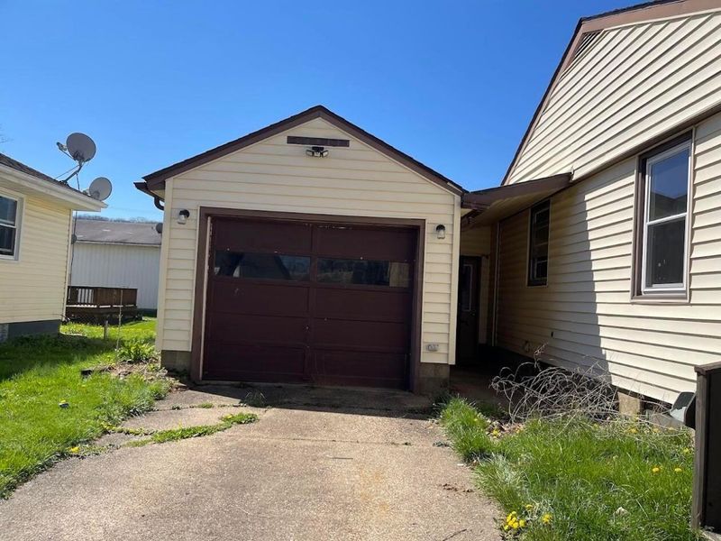 234 N Bridge Street, Newcomerstown, OH 43832 Photo 2