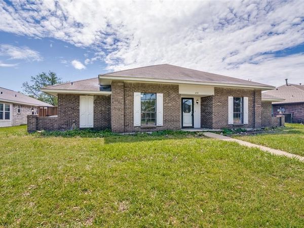 414 Willowcrest Drive, Garland, TX 75040