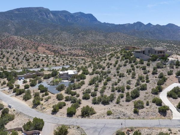 10 Vista de Oro, Placitas, NM 87043