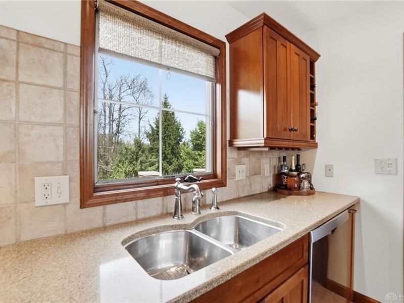 713 Stone Hollow Place, Bellefontaine, OH 43311 Photo 16