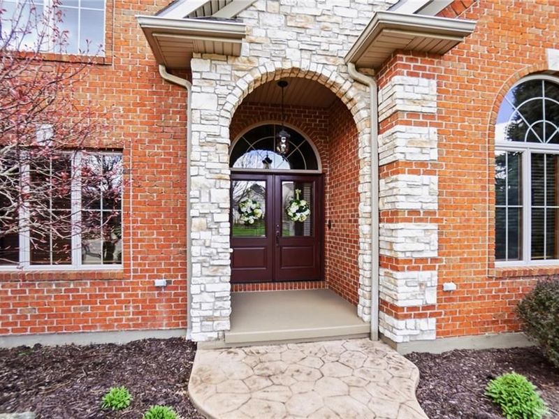 713 Stone Hollow Place, Bellefontaine, OH 43311 Photo 2