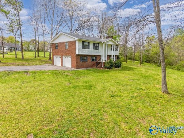 1972 Main Street East, Rainsville, AL 35986