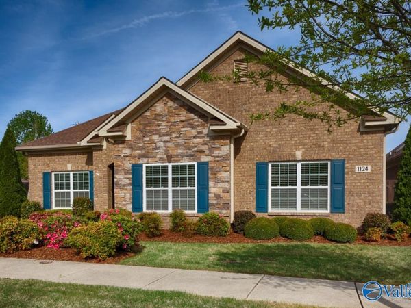 1124 Corner Brook NW, Huntsville, AL 35806