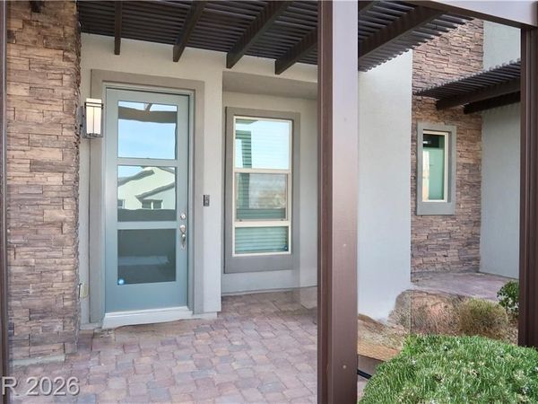 572 Pear Lake Street, Las Vegas, NV 89138