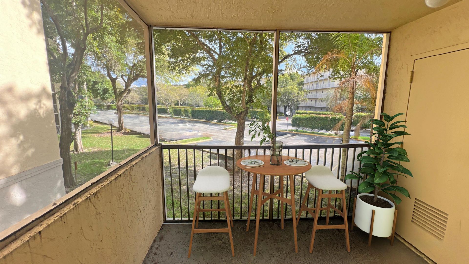 8343 Lake Drive, Unit 207, Doral, FL 33166 Photo