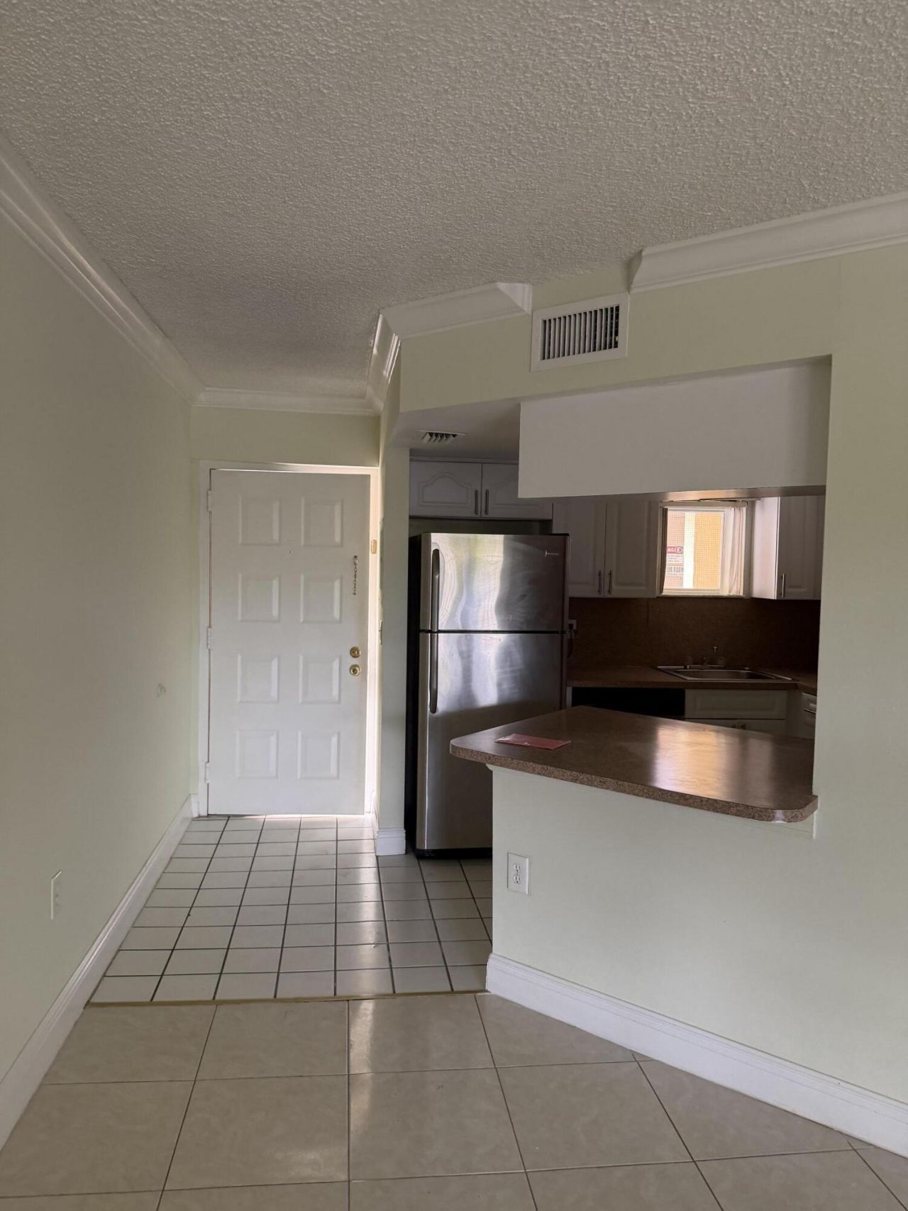 8343 Lake Drive, Unit 207, Doral, FL 33166 Photo