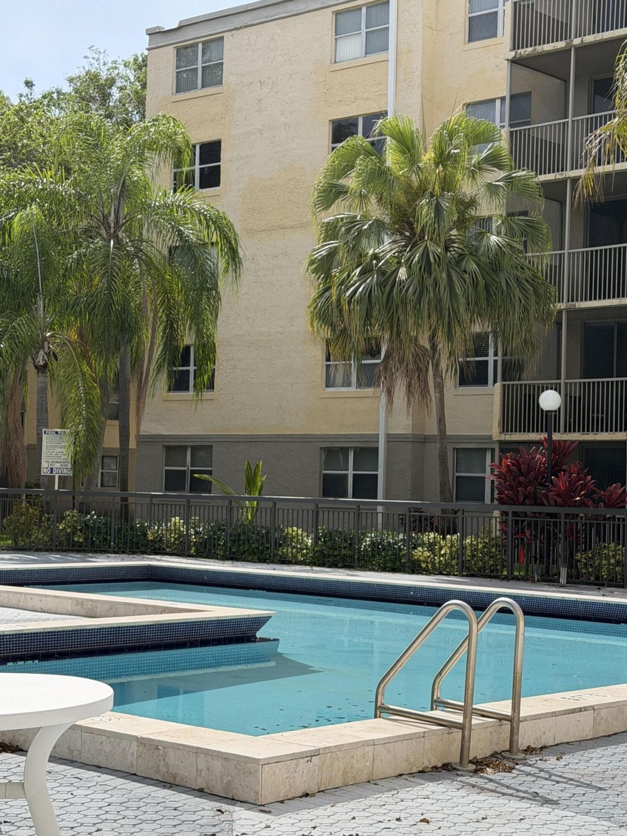 8343 Lake Drive, Unit 207, Doral, FL 33166 Photo