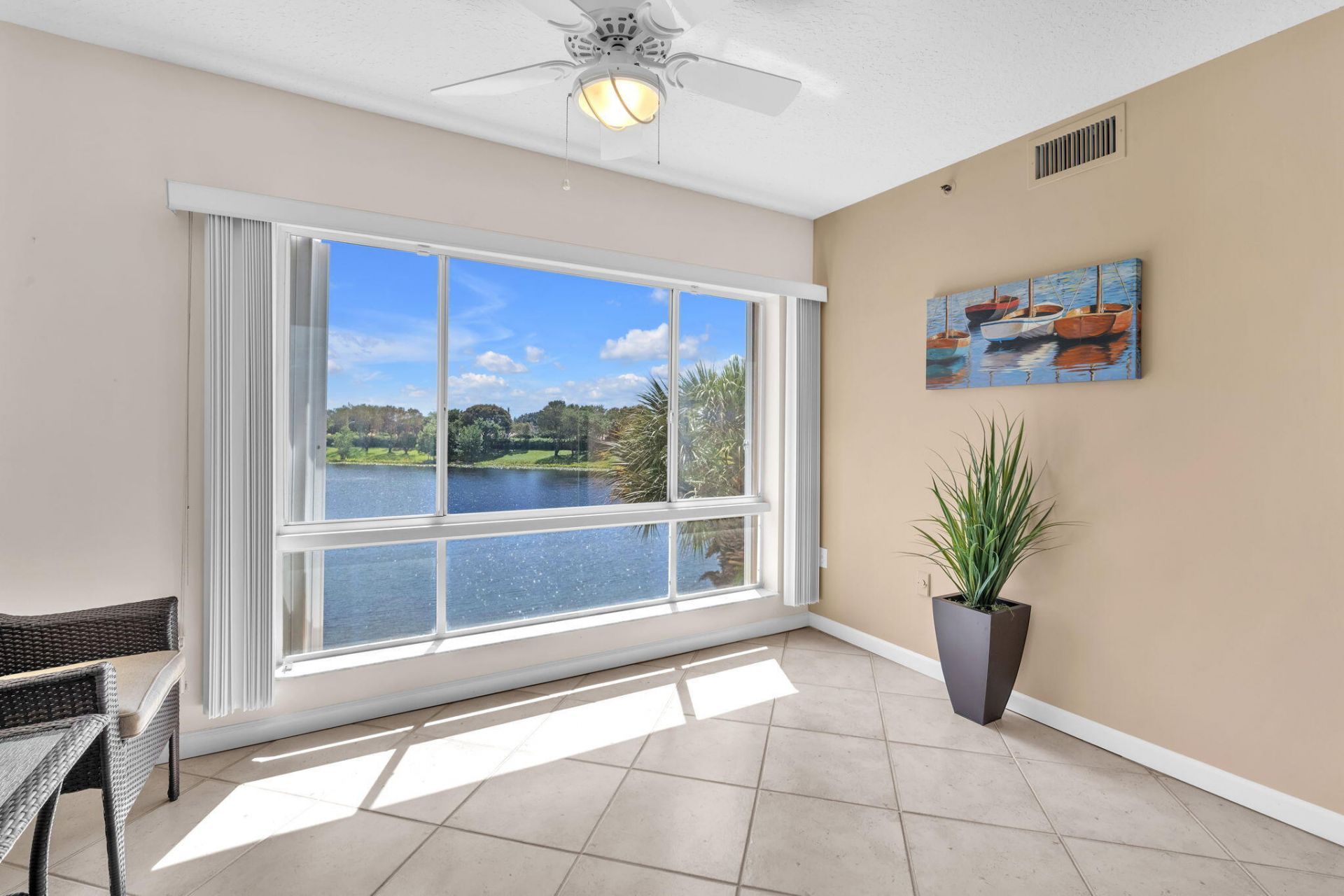 5842 Crystal Shores Drive, Unit 302, Boynton Beach, FL 33437 Photo