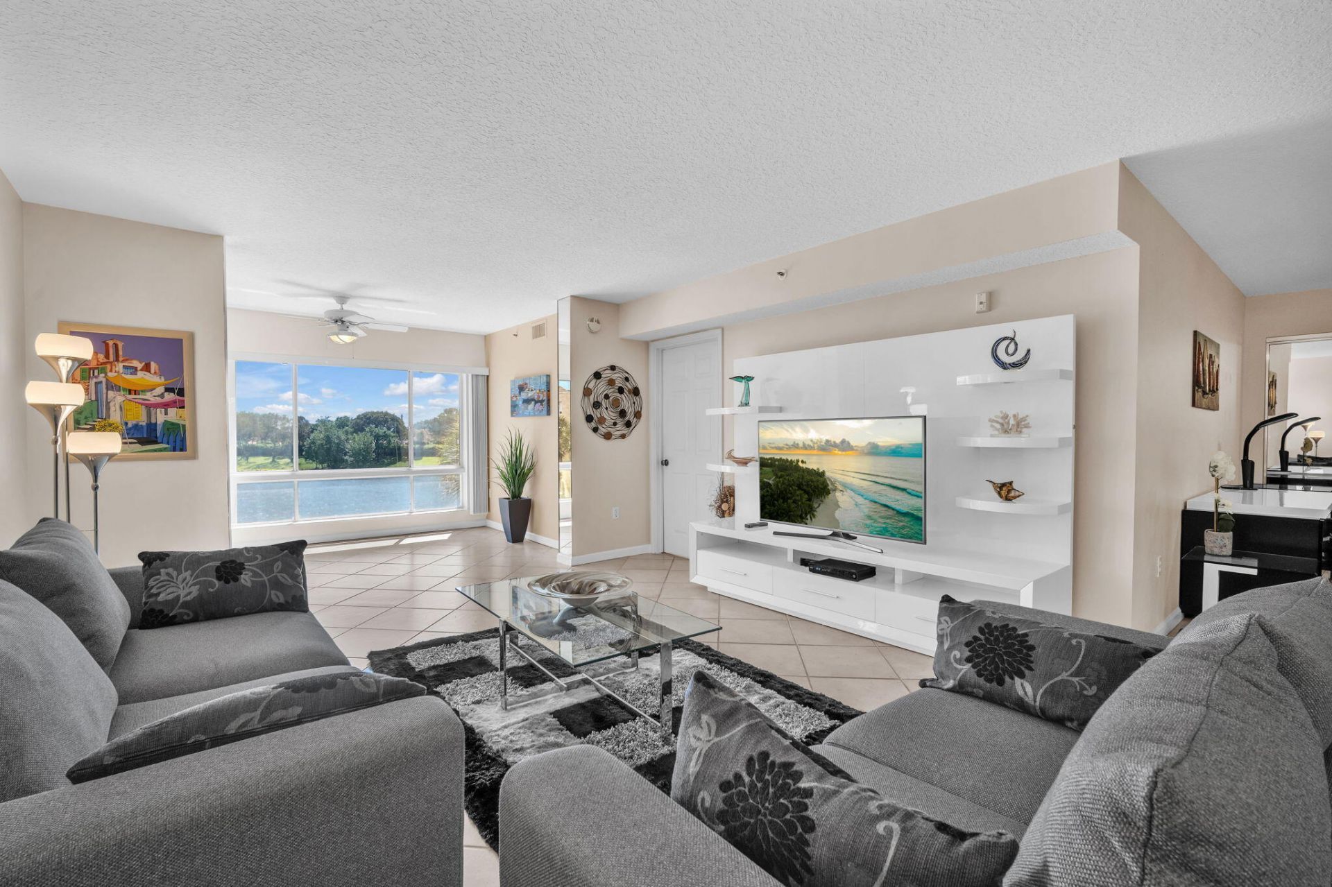 5842 Crystal Shores Drive, Unit 302, Boynton Beach, FL 33437 Photo