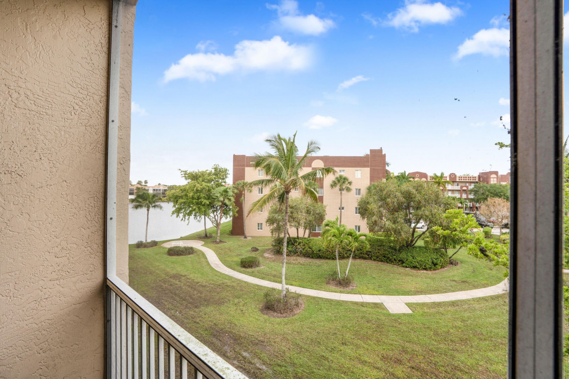 7647 Southampton Terrace, Unit 318, Tamarac, FL 33321 Photo