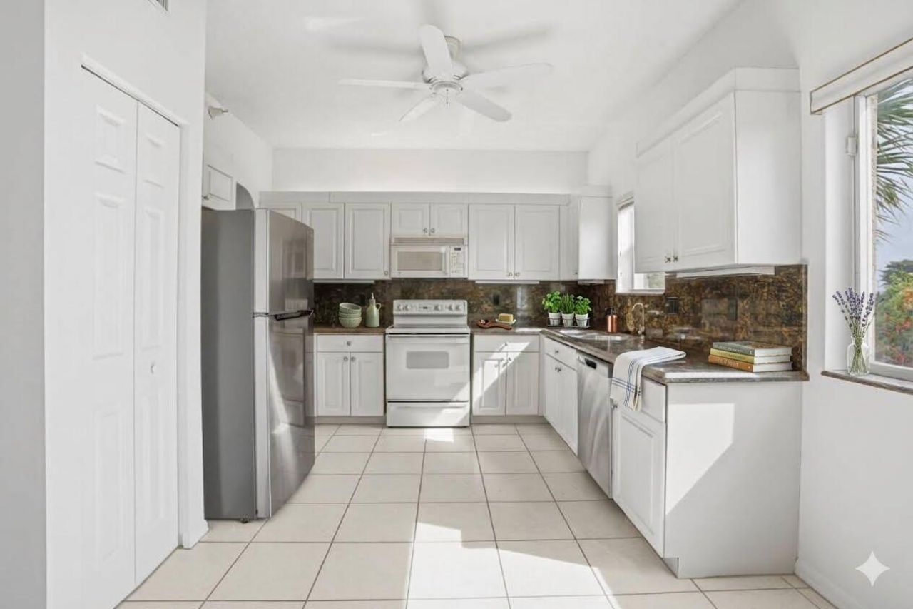 7647 Southampton Terrace, Unit 318, Tamarac, FL 33321 Photo