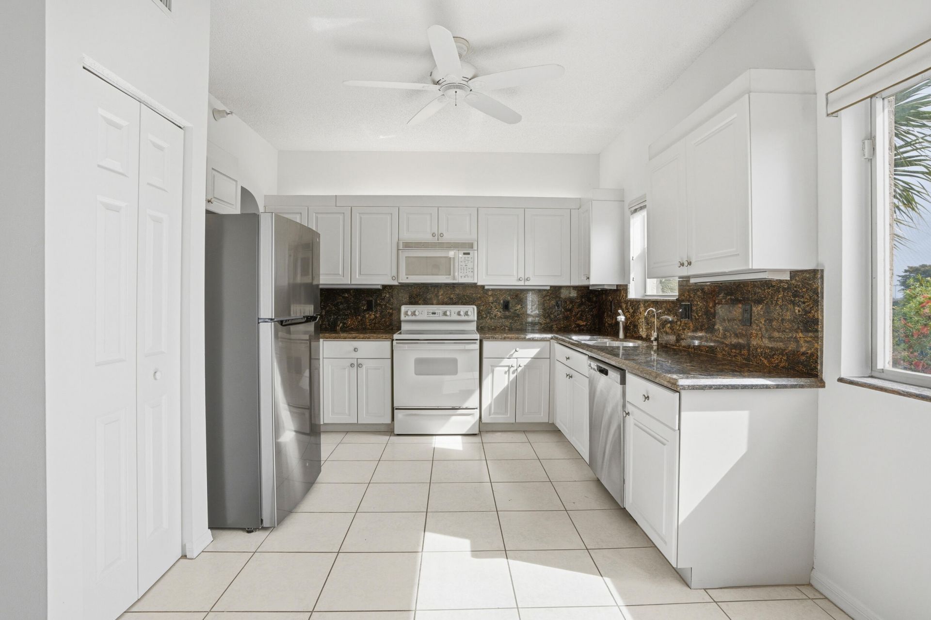 7647 Southampton Terrace, Unit 318, Tamarac, FL 33321 Photo