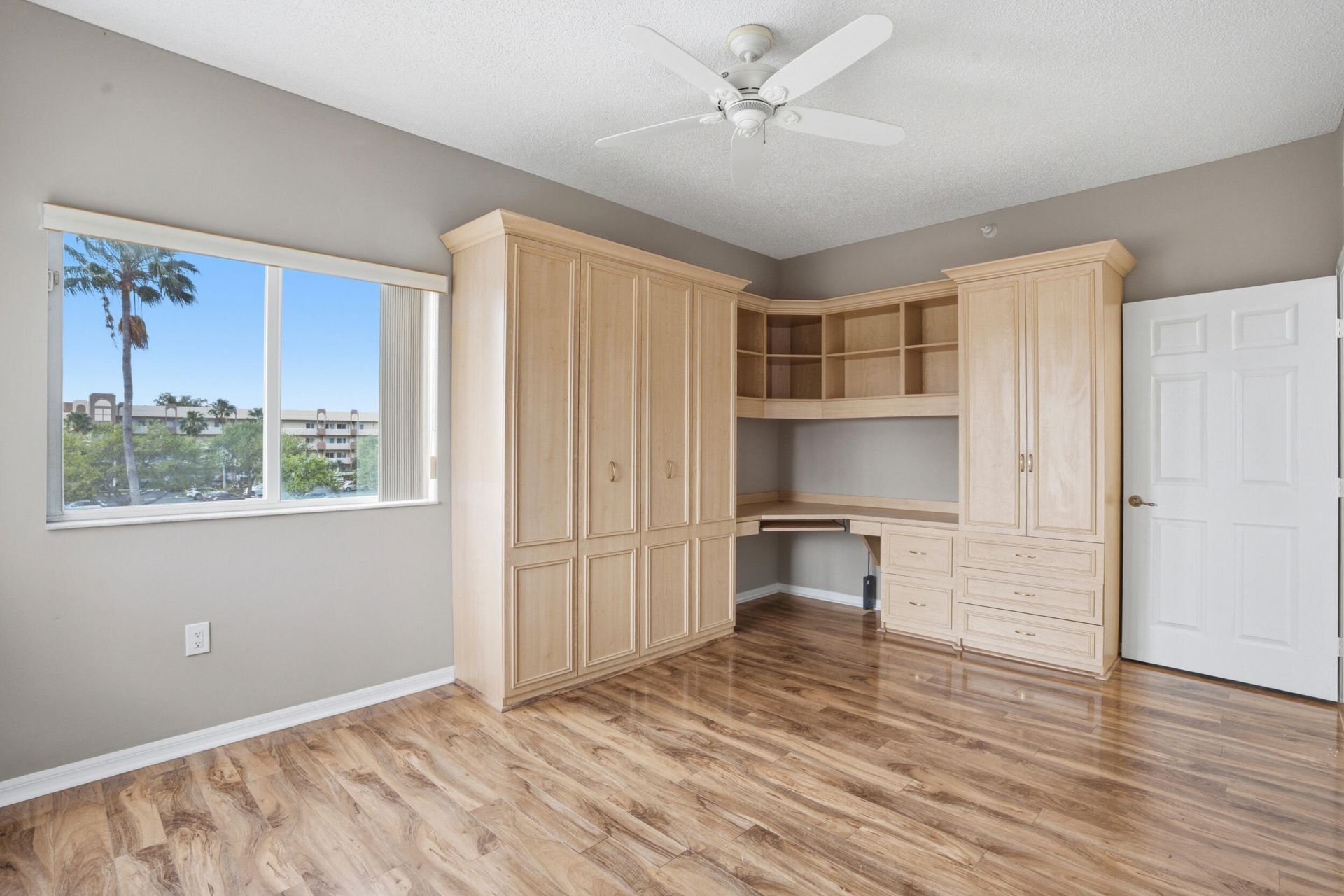 7647 Southampton Terrace, Unit 318, Tamarac, FL 33321 Photo