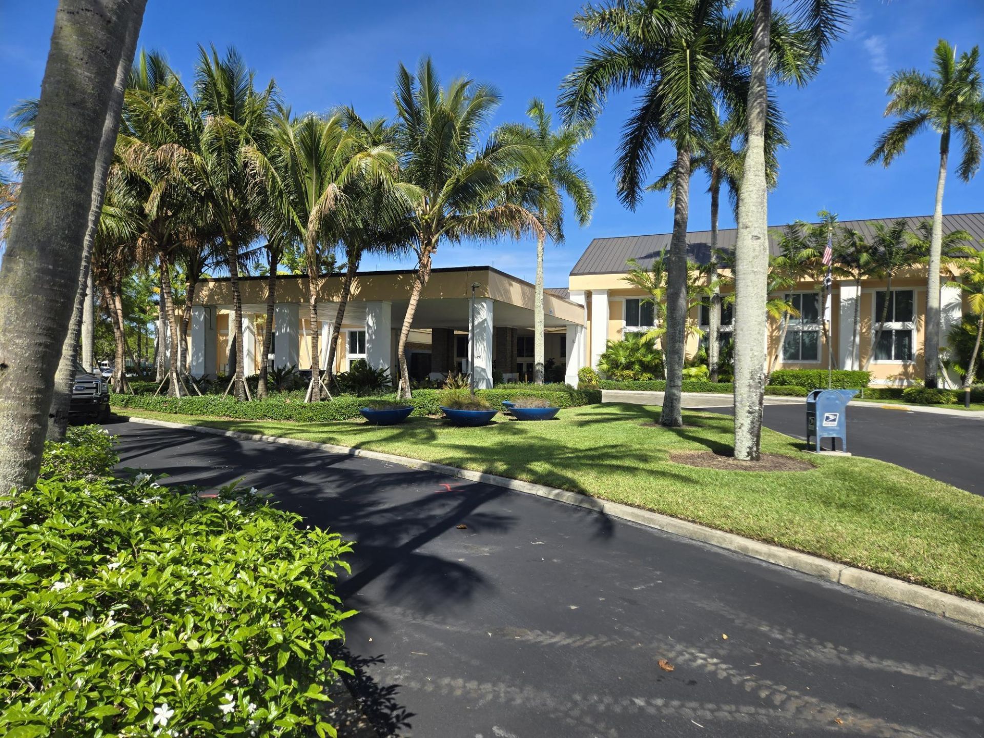 7647 Southampton Terrace, Unit 318, Tamarac, FL 33321 Photo