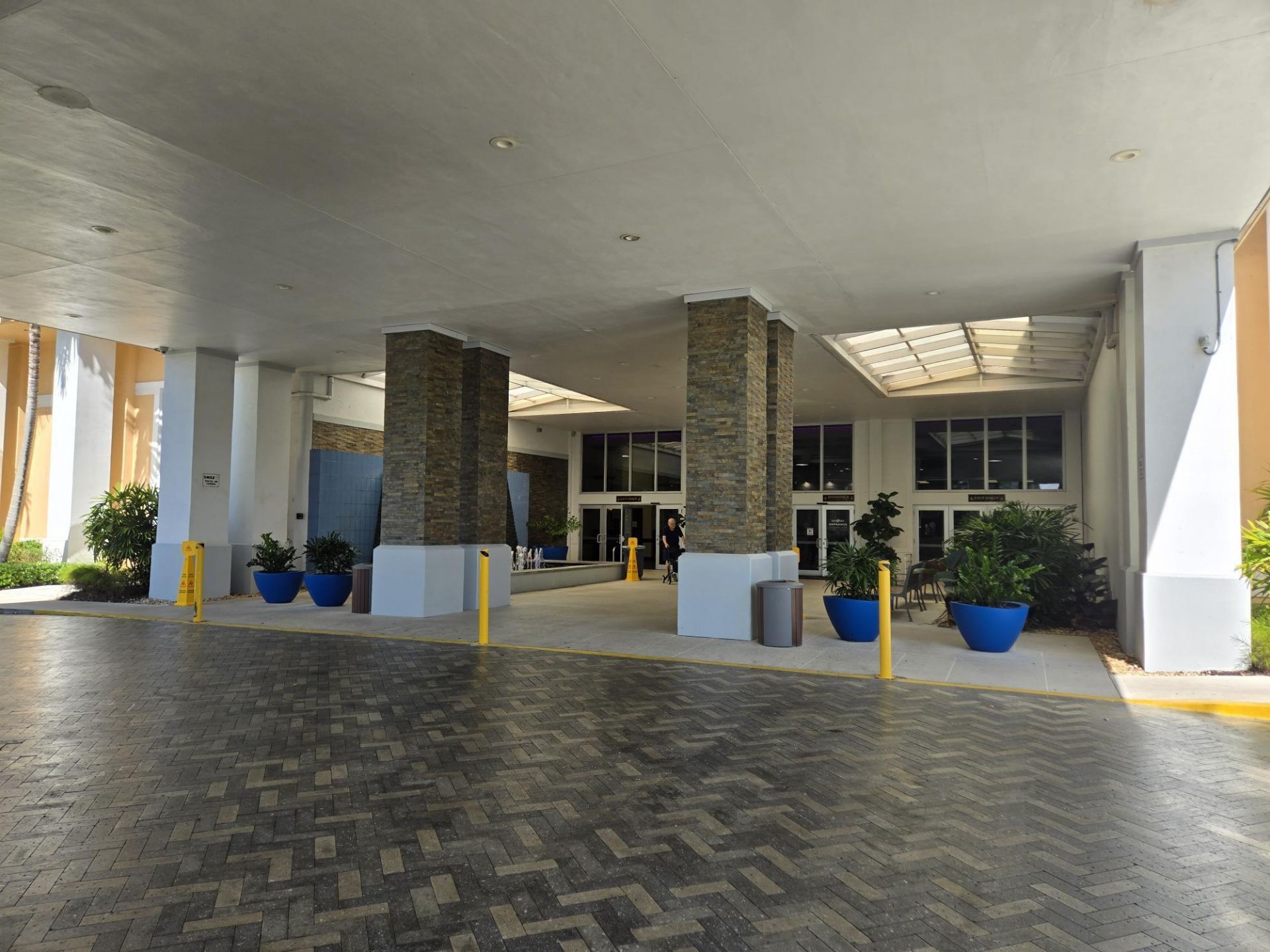 7647 Southampton Terrace, Unit 318, Tamarac, FL 33321 Photo