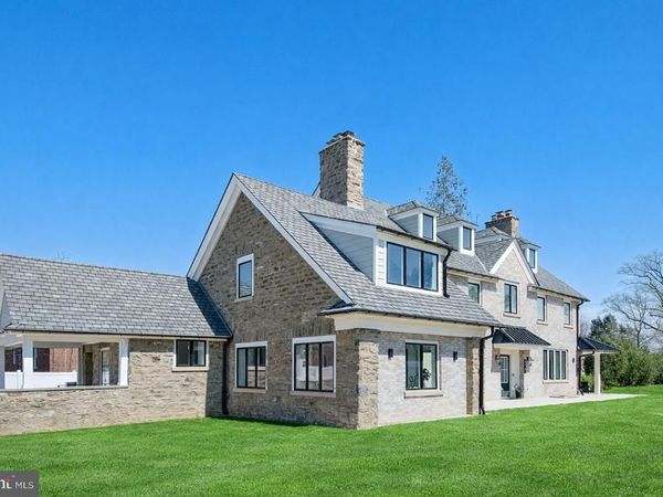 615 E MOUNT PLEASANT AVENUE, PHILADELPHIA, PA 19119