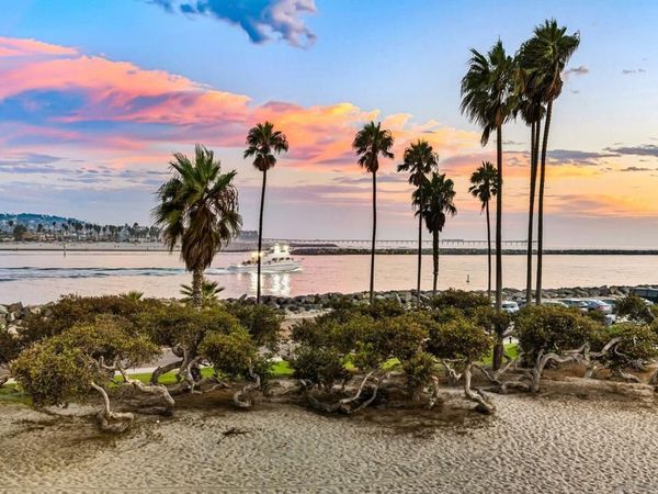2623 Ocean Front Walk, San Diego, CA 92109