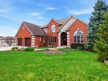 713 Stone Hollow Place, Bellefontaine, OH 43311