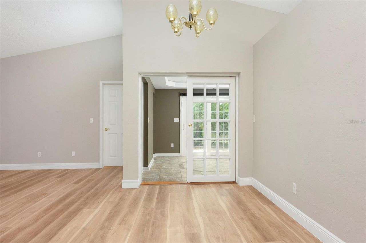 491 St Tropez Circle Ne, Saint Petersburg, FL 33703 Photo