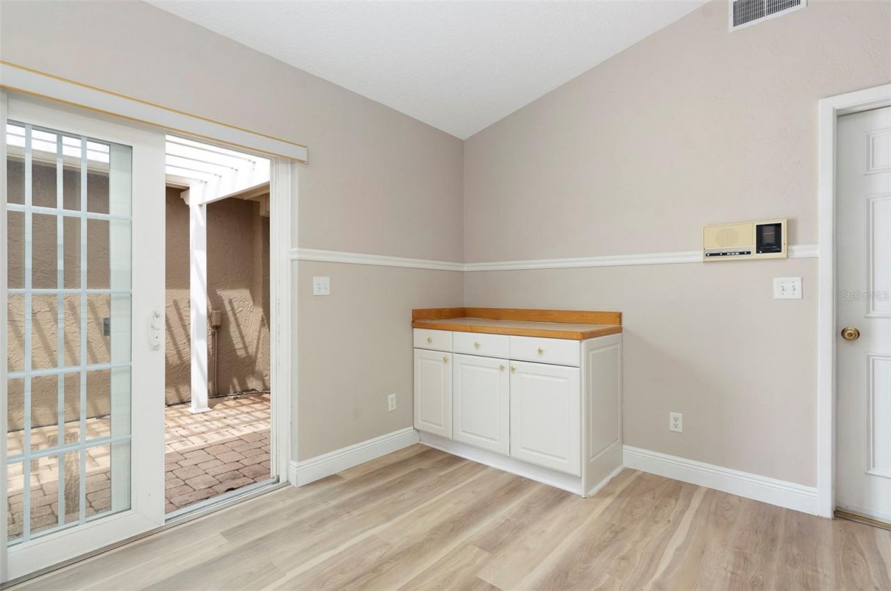 491 St Tropez Circle Ne, Saint Petersburg, FL 33703 Photo