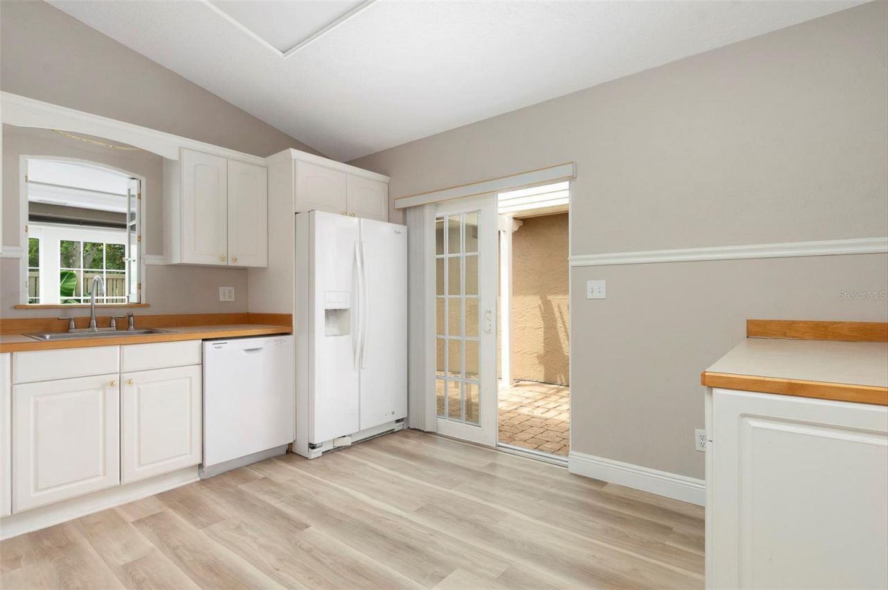 491 St Tropez Circle Ne, Saint Petersburg, FL 33703 Photo