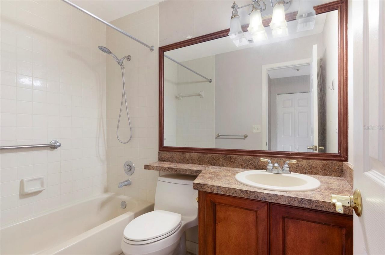 491 St Tropez Circle Ne, Saint Petersburg, FL 33703 Photo
