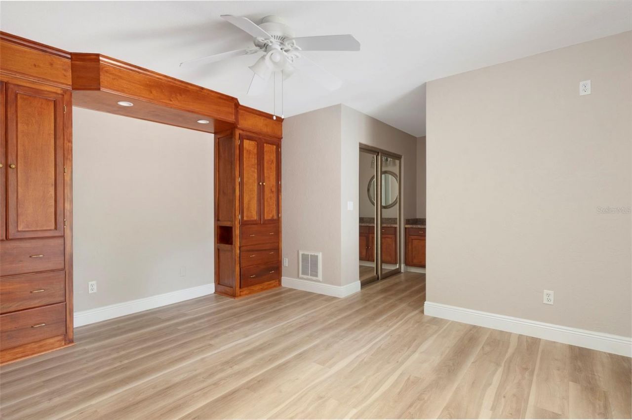 491 St Tropez Circle Ne, Saint Petersburg, FL 33703 Photo