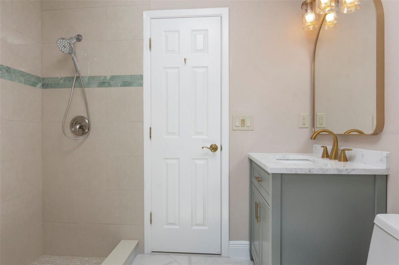 491 St Tropez Circle Ne, Saint Petersburg, FL 33703 Photo