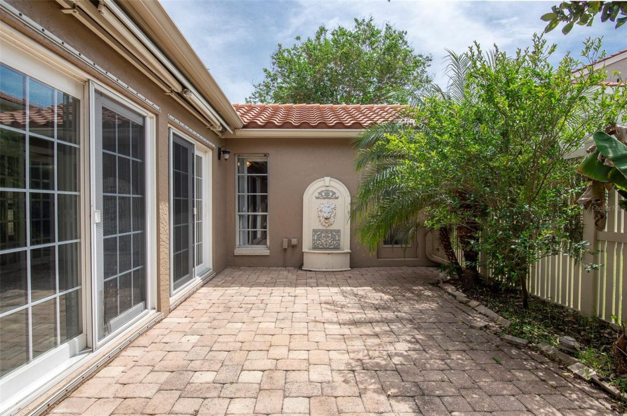 491 St Tropez Circle Ne, Saint Petersburg, FL 33703 Photo