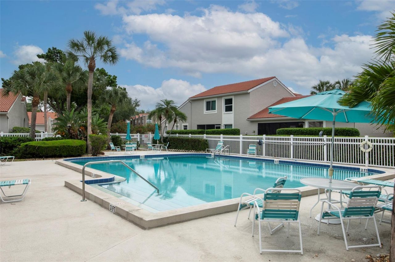 491 St Tropez Circle Ne, Saint Petersburg, FL 33703 Photo