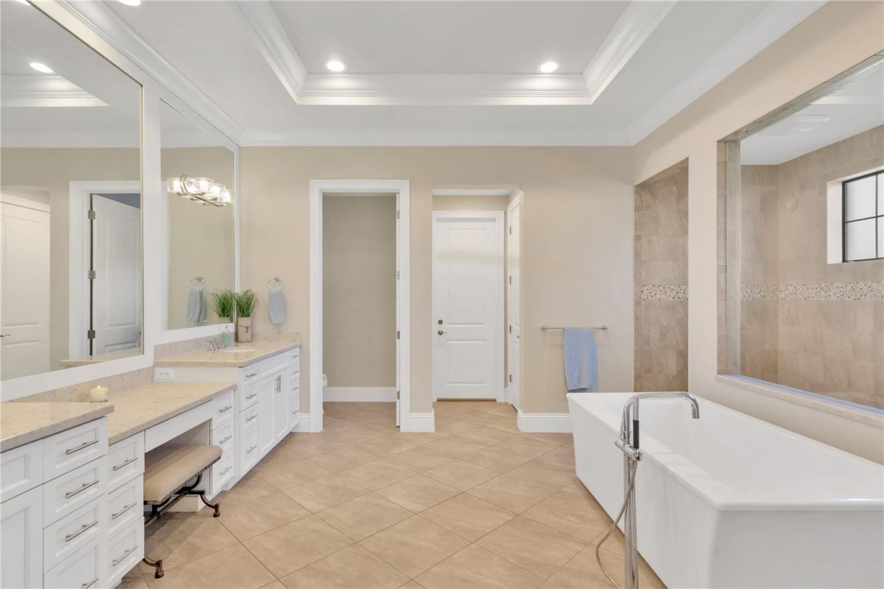 16419 Chapman Crossing Drive, Lithia, FL 33547 Photo