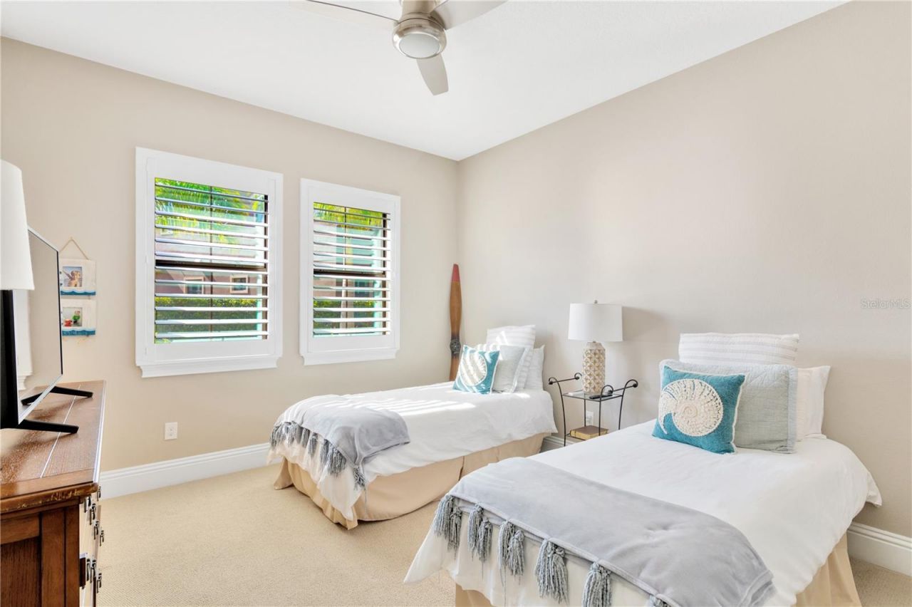 16419 Chapman Crossing Drive, Lithia, FL 33547 Photo