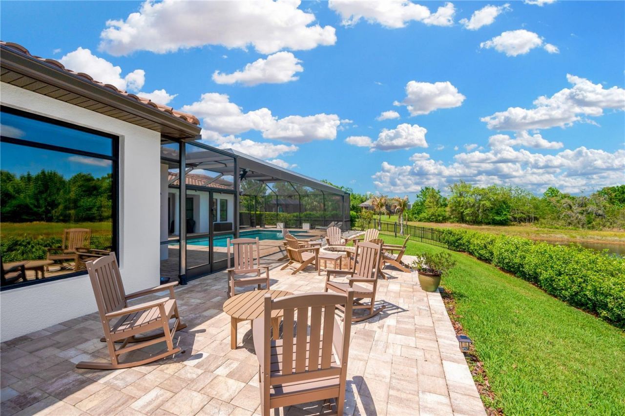 16419 Chapman Crossing Drive, Lithia, FL 33547 Photo