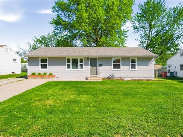 3105 Porter Road, Independence, MO 64055