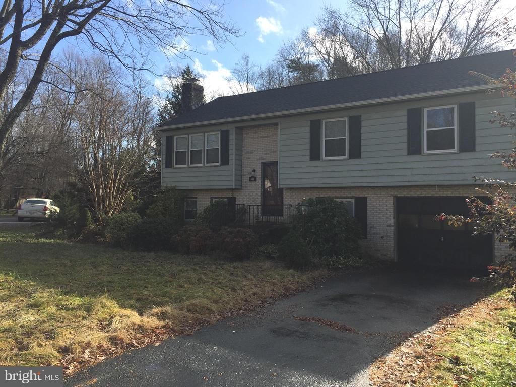 11919 Stansbury Drive, Fredericksburg, VA 22407 Main Photo