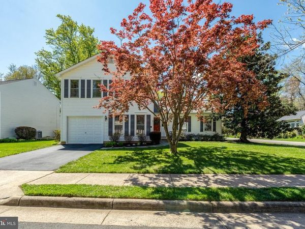 6054 BURNSIDE LANDING DRIVE DRIVE, BURKE, VA 22015