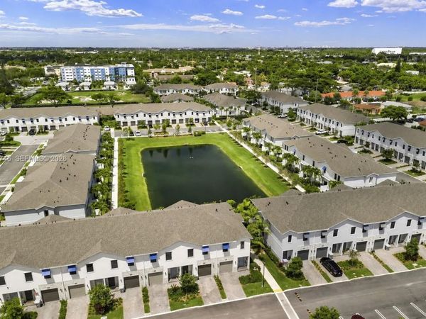 848 NW 3rd Ter, Pompano Beach, FL 33060