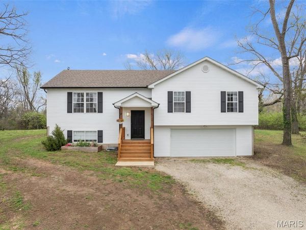 2609 Nike Base Road, Catawissa, MO 63015