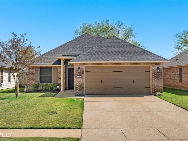 3709 Sabine Pass Drive , Bossier City, LA 71111