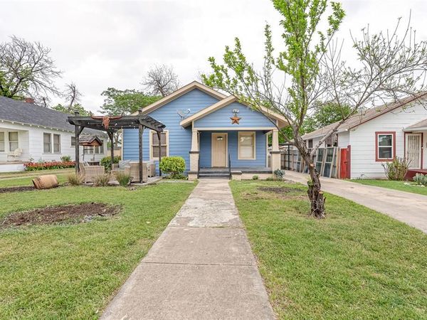 2218 Lincoln Avenue, Fort Worth, TX 76164
