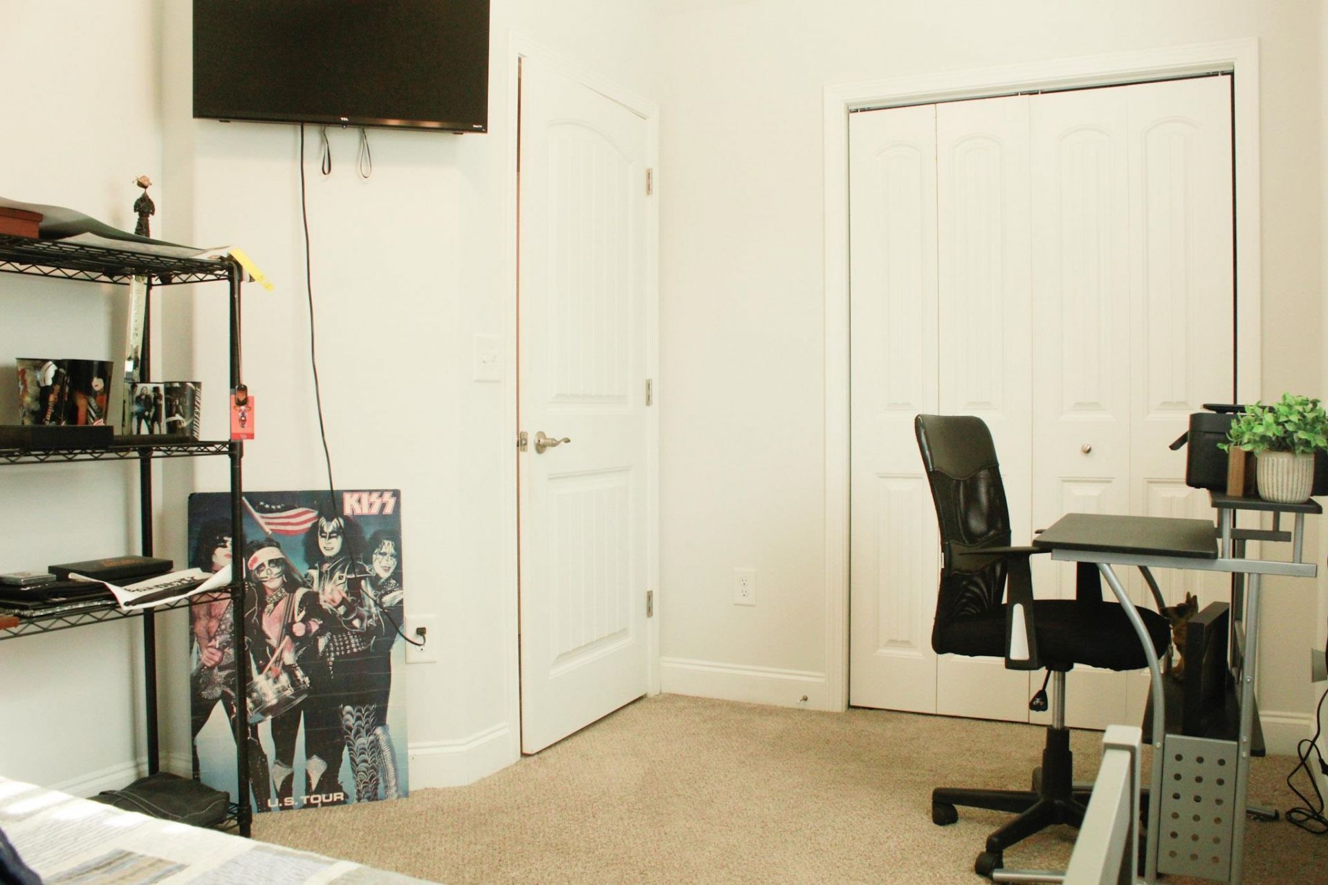 387 Blue Rock Dr. Photo 15