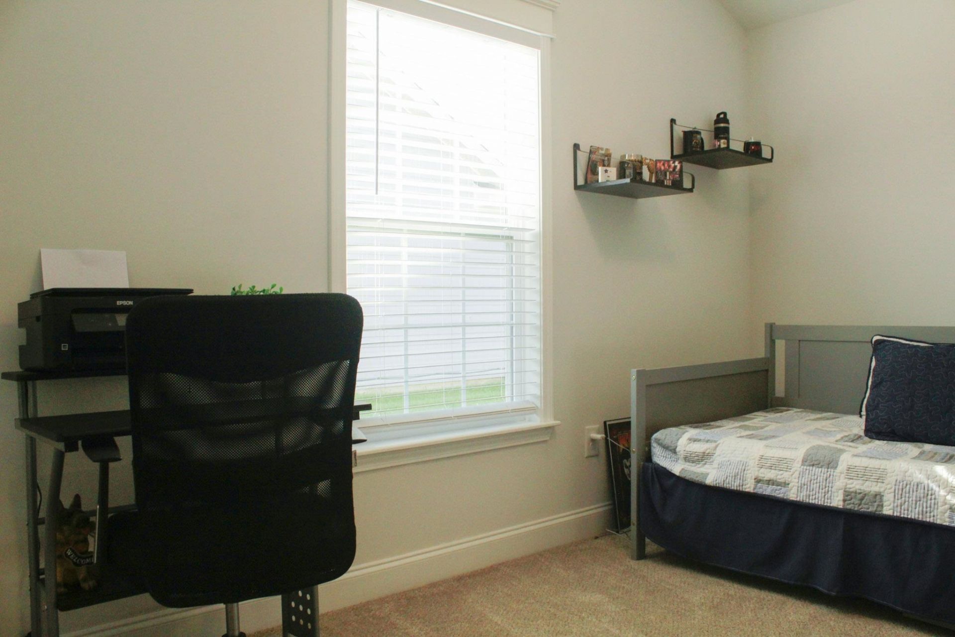 387 Blue Rock Dr. Photo 17