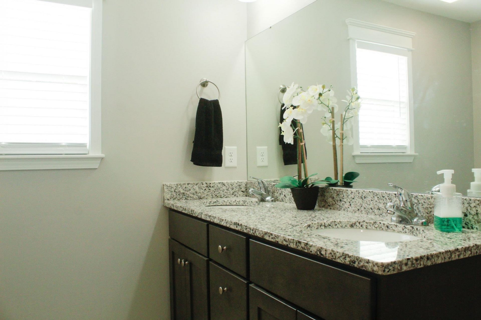 387 Blue Rock Dr. Photo 7