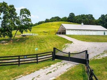 54 Burdette Knob Road, Lancaster, KY 40444