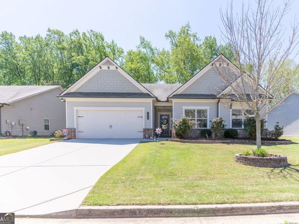 1079 Kingswood Way, Hoschton, GA 30548