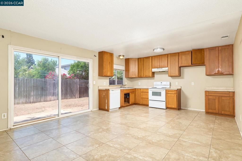 4517 Breckenridge Way, Sacramento, CA 95838 Main Photo