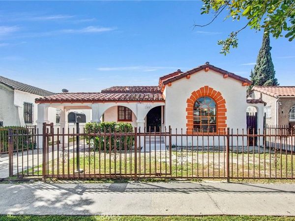 914 E 83rd Street, Los Angeles, CA 90001