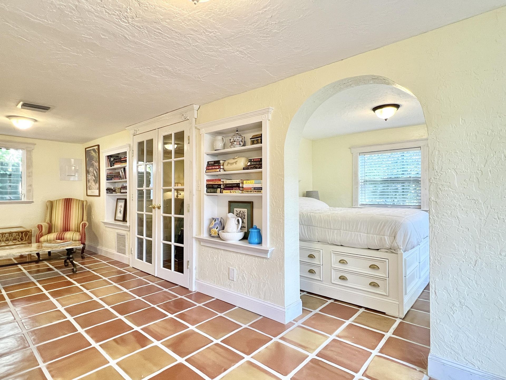 336 Monroe Drive, Unit 2, West Palm Beach, FL 33405 Photo