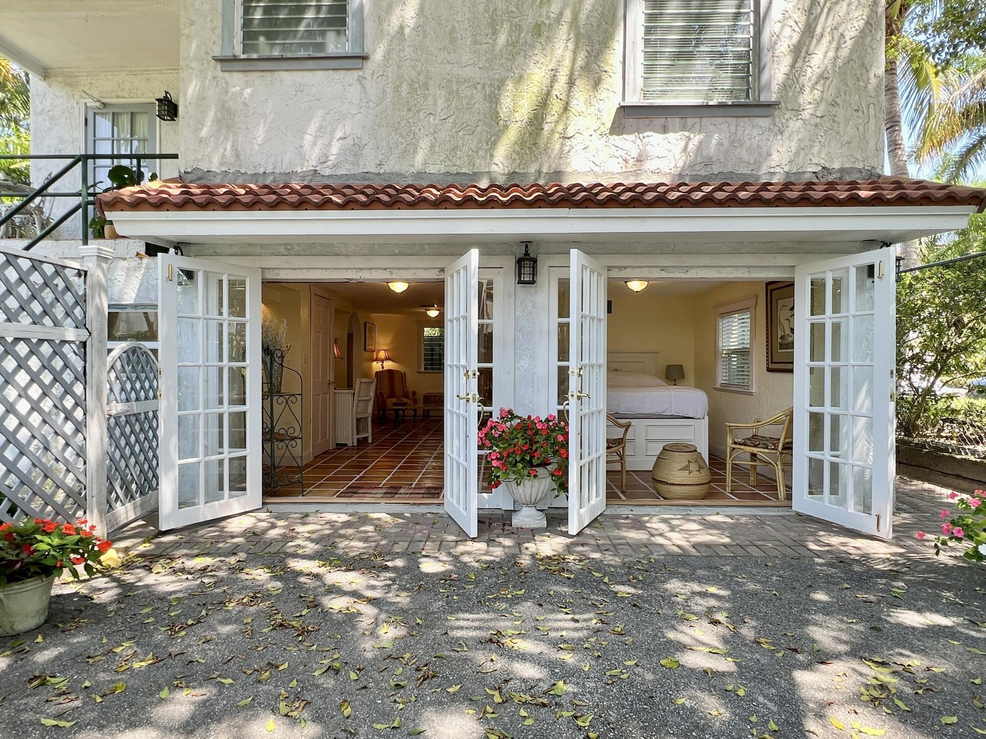 336 Monroe Drive, Unit 2, West Palm Beach, FL 33405 Photo